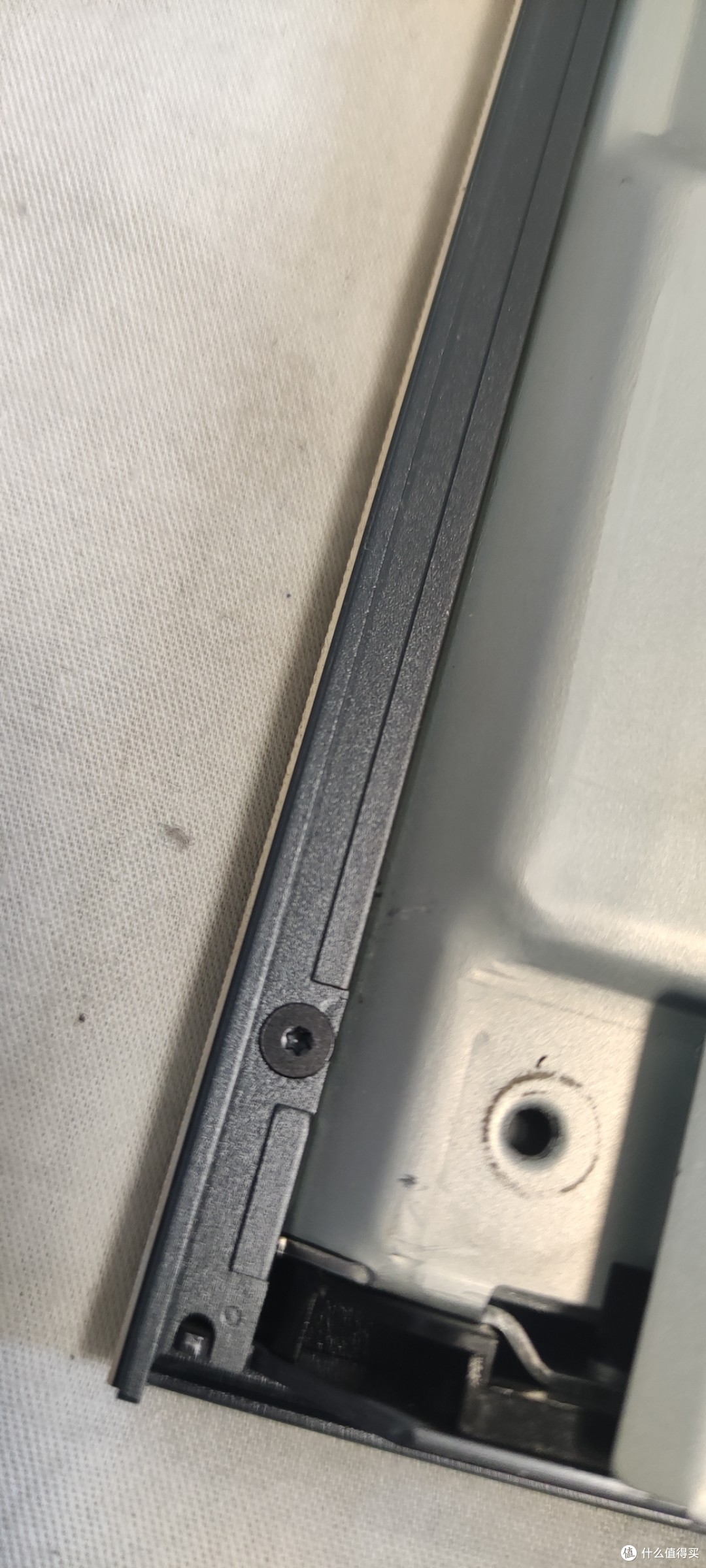 小米投影仪螺丝(小米投影仪螺丝拧不下来)