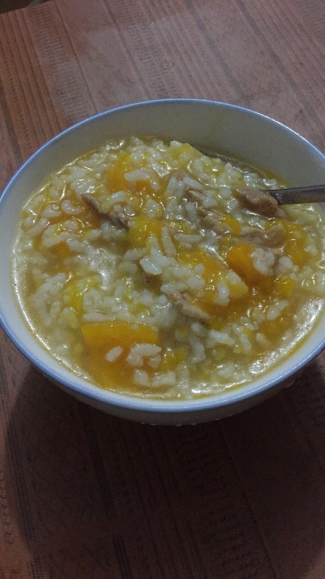 南瓜小米肉碎粥(小米南瓜廋肉粥功效)