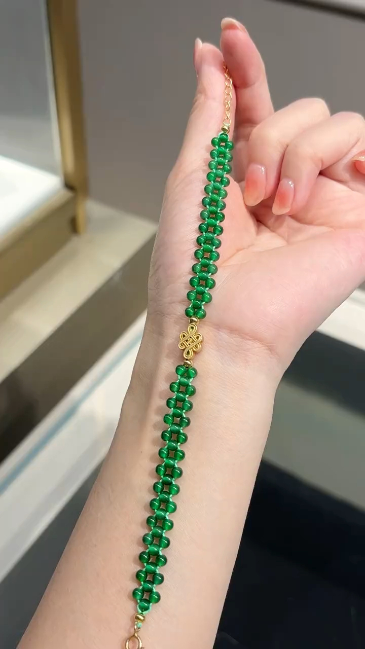 添锦翡翠小米珠()