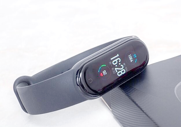 小米手环五nfc版(小米手环五nfc版怎么绑定)