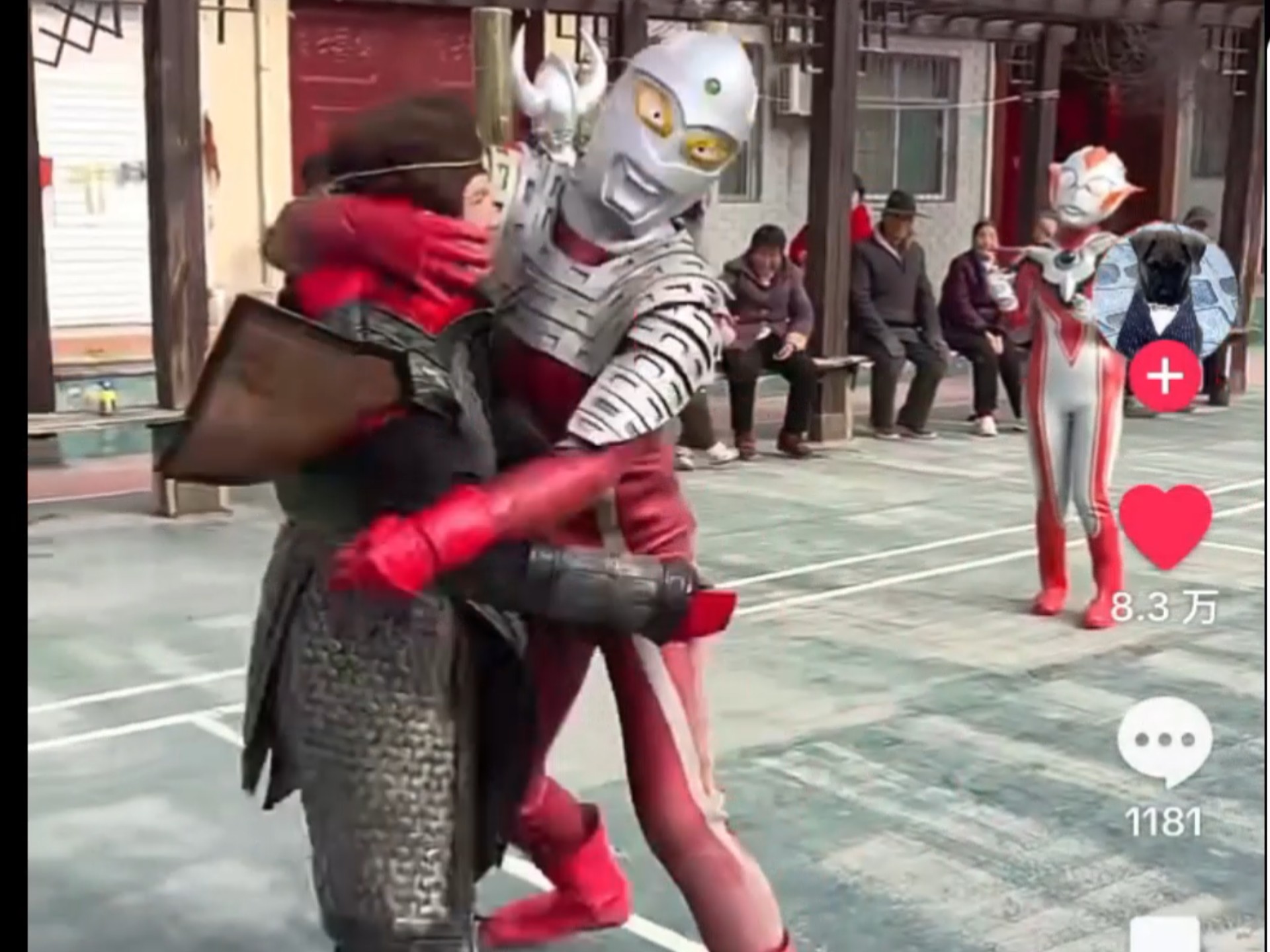 小朋友玩奥特曼之战(小朋友玩奥特曼之战视频)