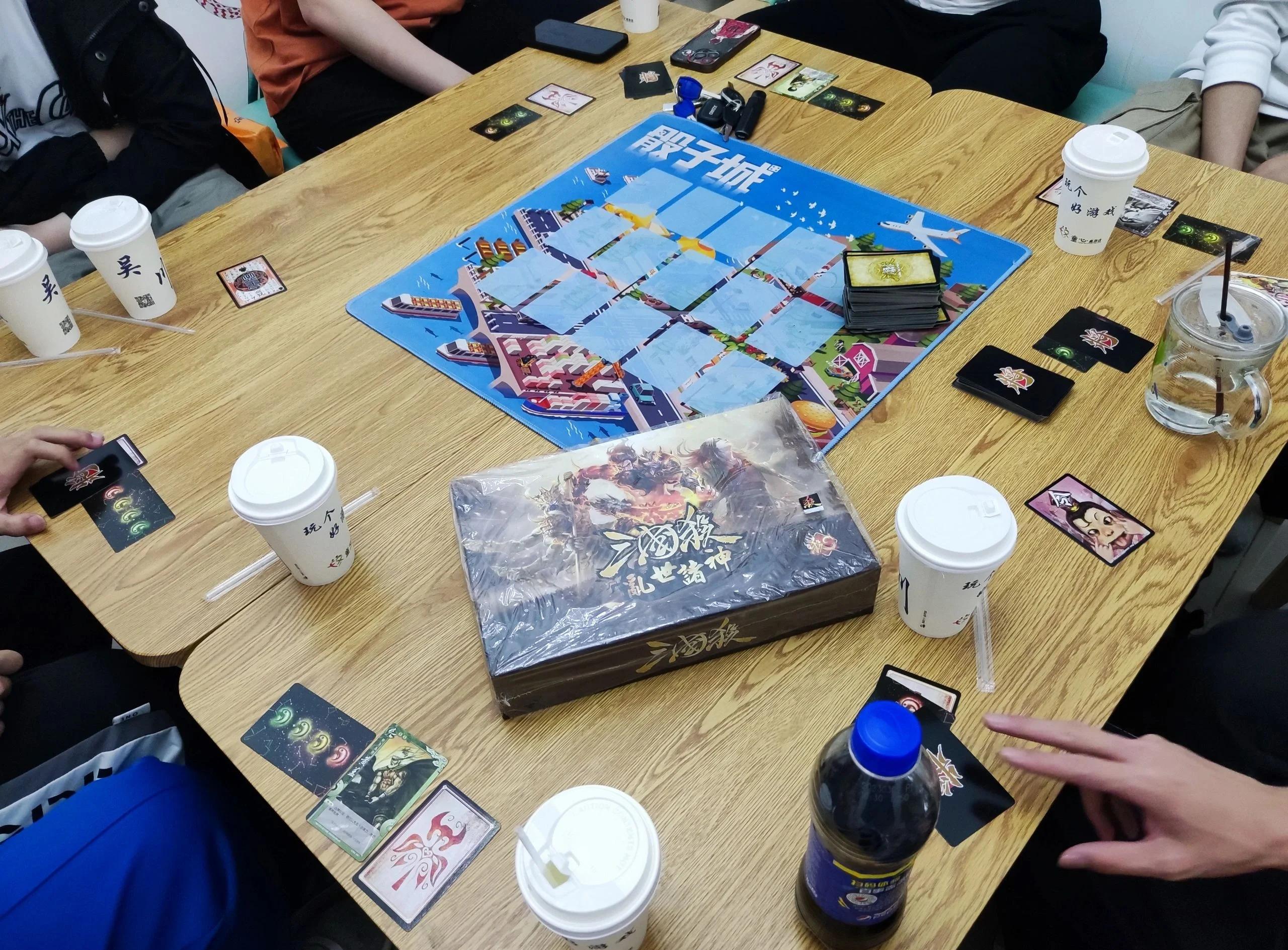 三国杀历史版本纸牌(三国杀纸牌是什么时候出的)