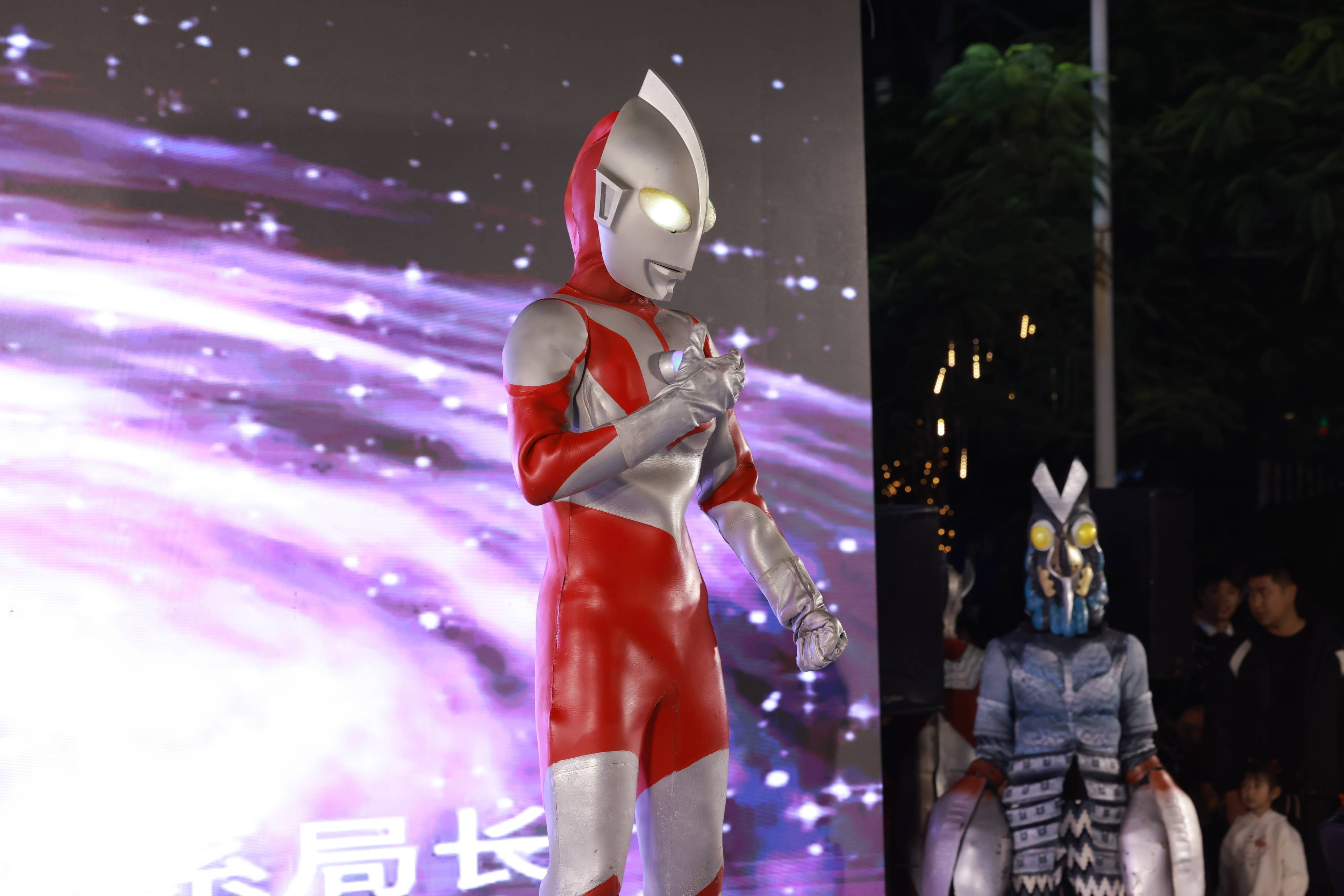 奥特曼跳舞全集(奥特曼跳舞小视频)