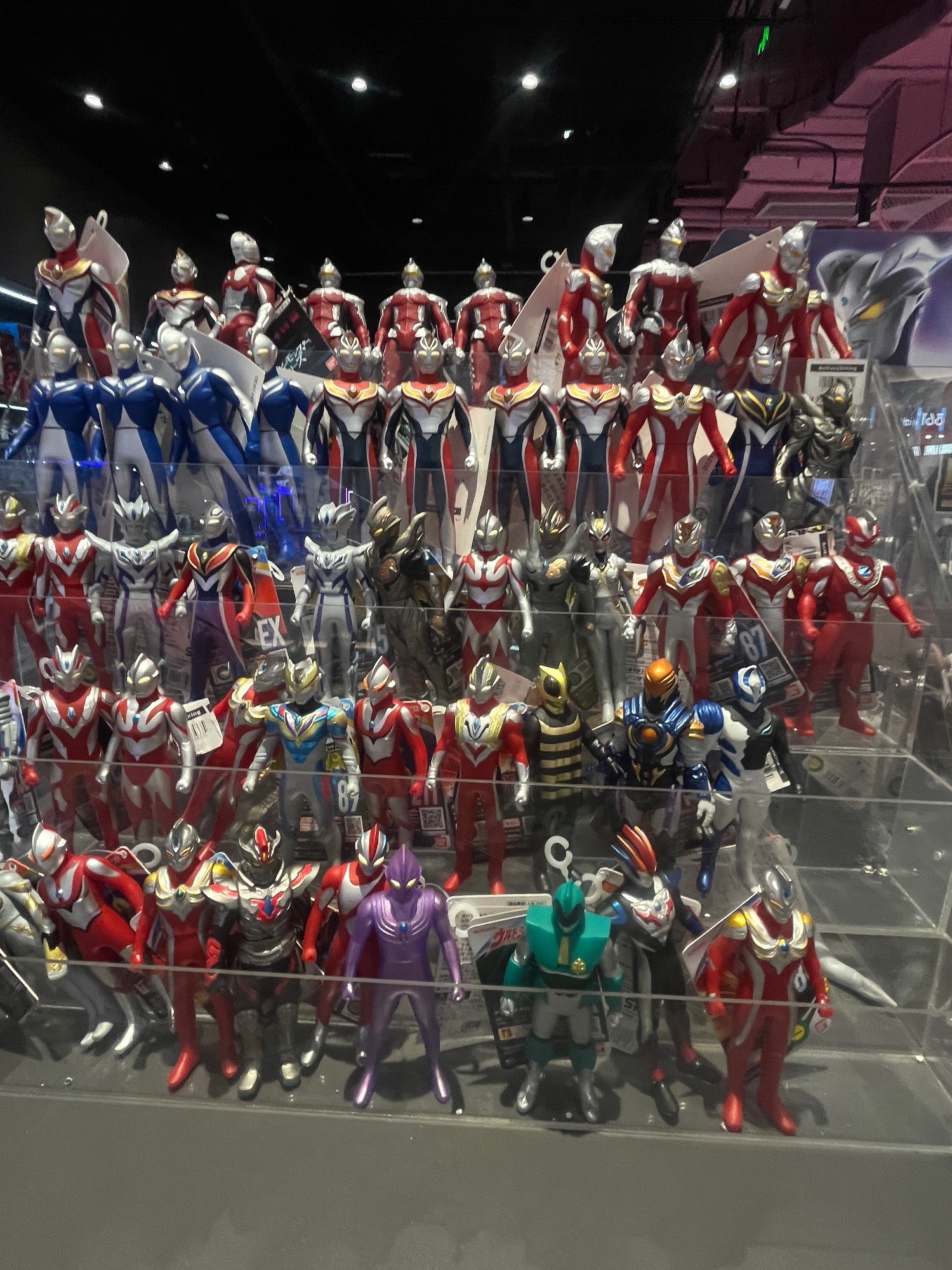 小朋友变奥特曼所有(小学生变成奥特曼视频)