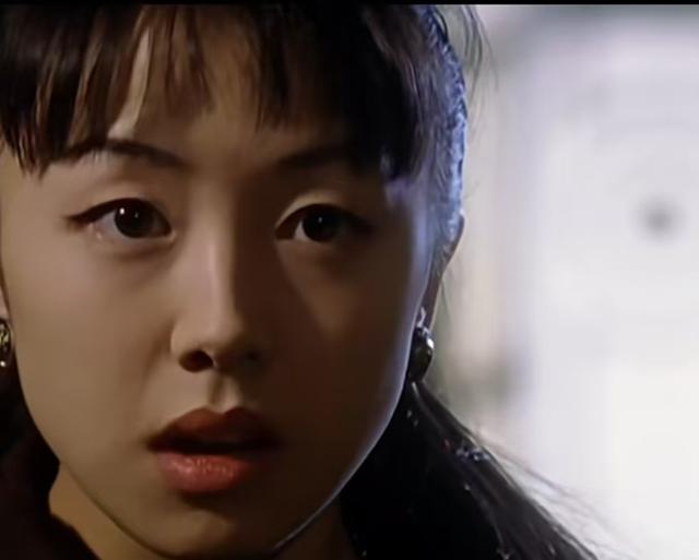 迪迦奥特曼里的美女(迪迦奥特曼里的美女露西亚图片)