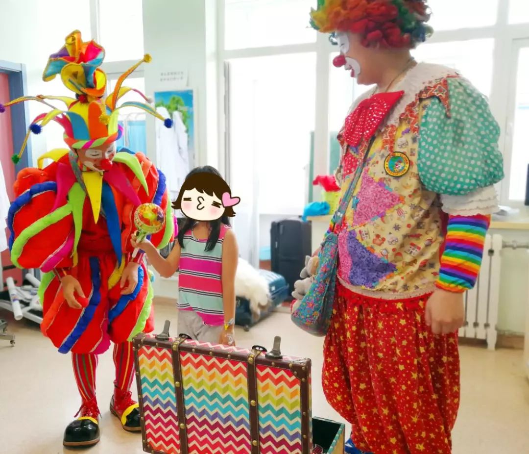 小丑的精神病房攻略(小丑在精神病院遇见小丑女)