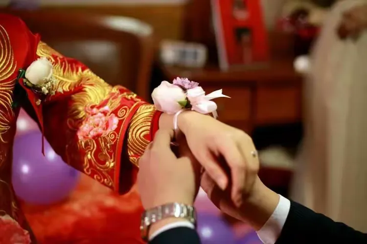 老婆快开门攻略(老婆你快回来小说全文)