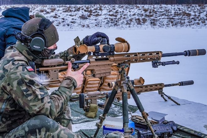 狙击前沿破解版(狙击先锋无限金条破解版最新版)